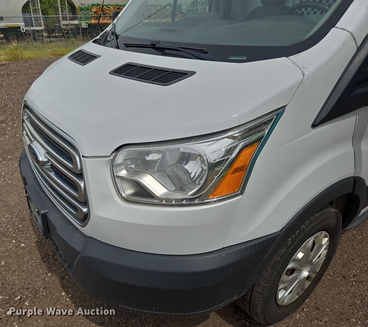 image for item ER5283 2017 Ford Transit 350 van