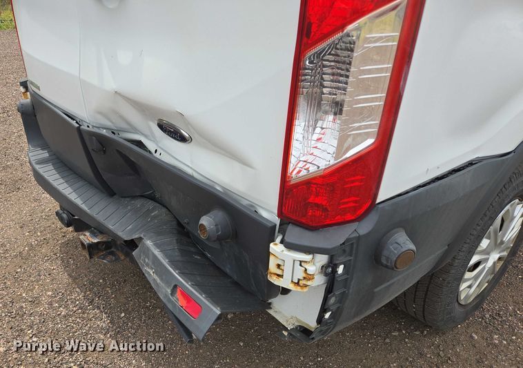 image for item ER5283 2017 Ford Transit 350 van