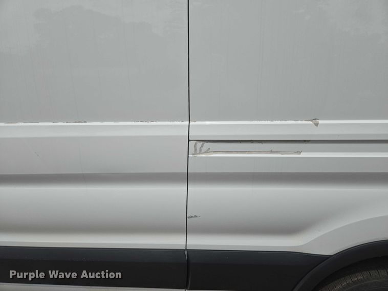 image for item ER5283 2017 Ford Transit 350 van