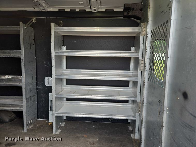 image for item ER5283 2017 Ford Transit 350 van