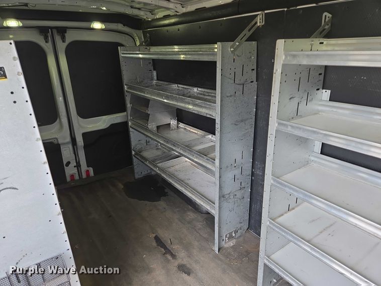 image for item ER5283 2017 Ford Transit 350 van