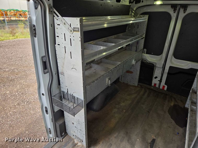image for item ER5283 2017 Ford Transit 350 van
