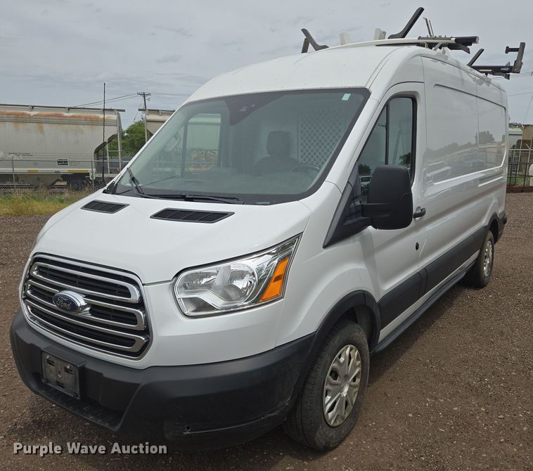 image for item ER5284 2019 Ford Transit 350 van