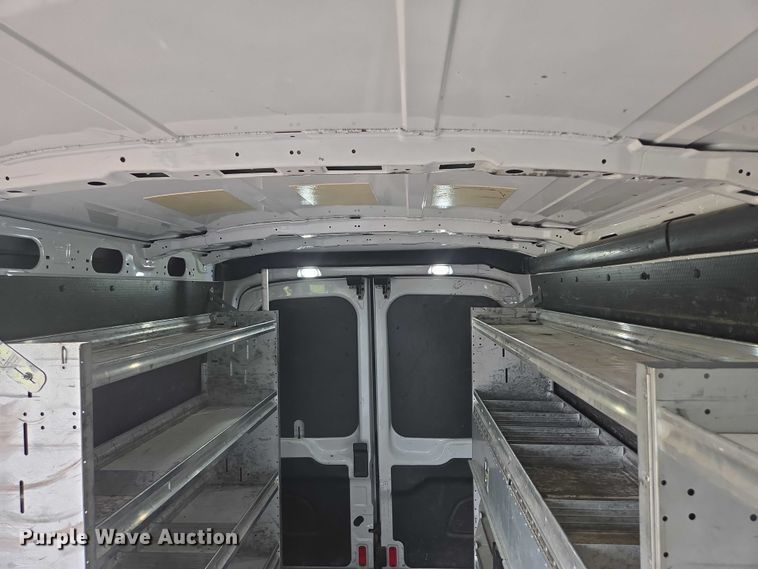 image for item ER5284 2019 Ford Transit 350 van