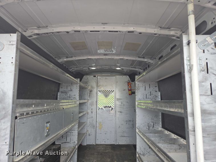 image for item ER5284 2019 Ford Transit 350 van