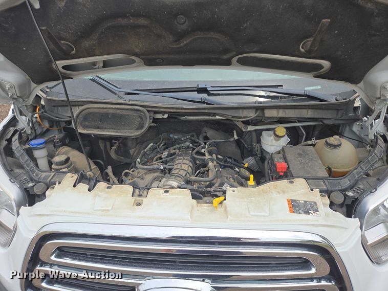 image for item ER5284 2019 Ford Transit 350 van