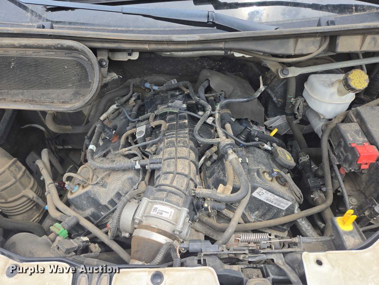 image for item ER5284 2019 Ford Transit 350 van