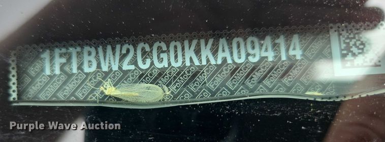 image for item ER5284 2019 Ford Transit 350 van