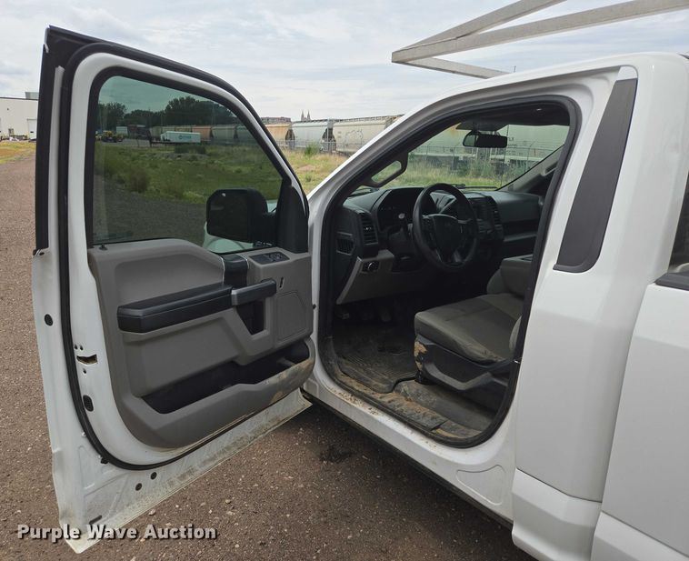 image for item ER5285 2017 Ford F150 XL pickup truck