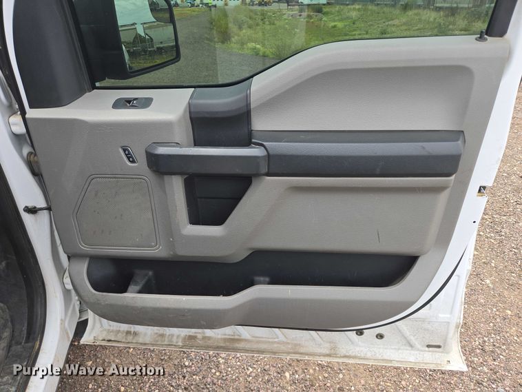 image for item ER5285 2017 Ford F150 XL pickup truck