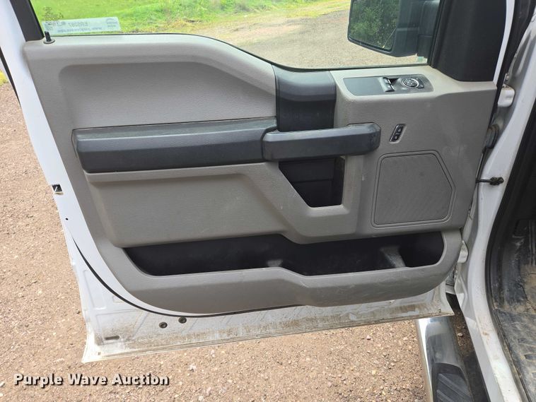 image for item ER5287 2017 Ford F150 XL  pickup truck