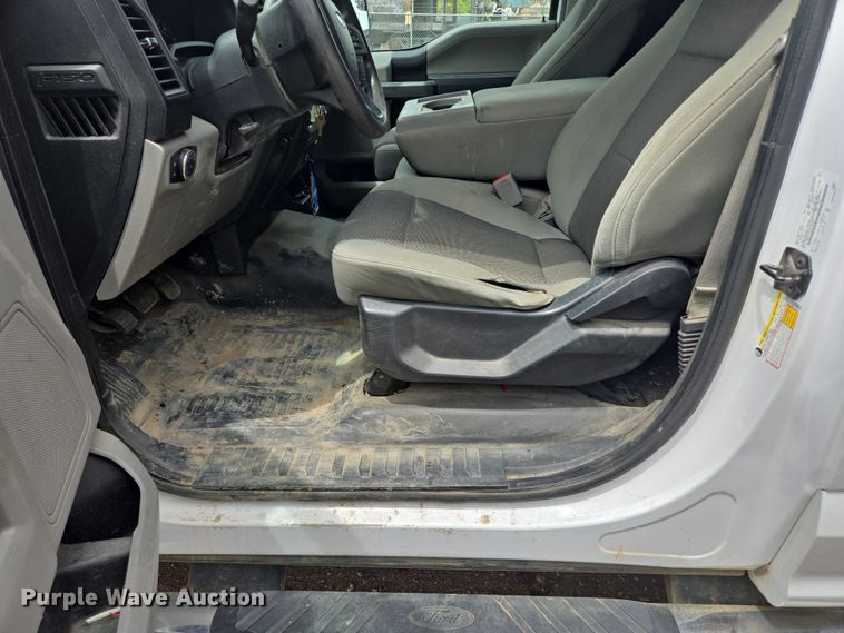 image for item ER5287 2017 Ford F150 XL  pickup truck