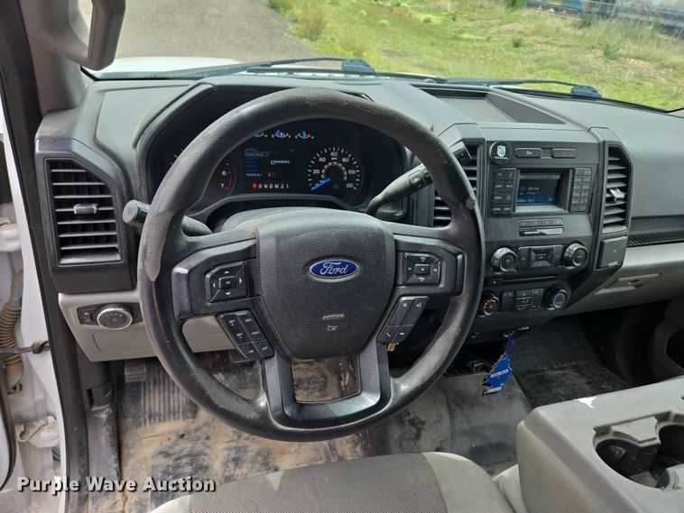 image for item ER5287 2017 Ford F150 XL  pickup truck