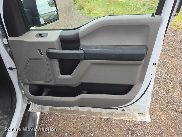 image for item ER5287 2017 Ford F150 XL  pickup truck