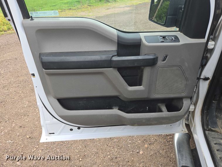 image for item ER5290 2017 Ford F150 XL pickup truck