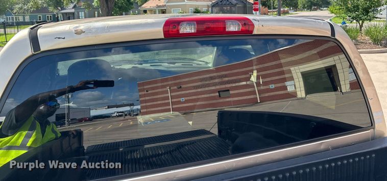 image for item EX9812 2002 Dodge Ram 1500 Quad Cab pickup truck