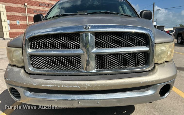 image for item EX9812 2002 Dodge Ram 1500 Quad Cab pickup truck