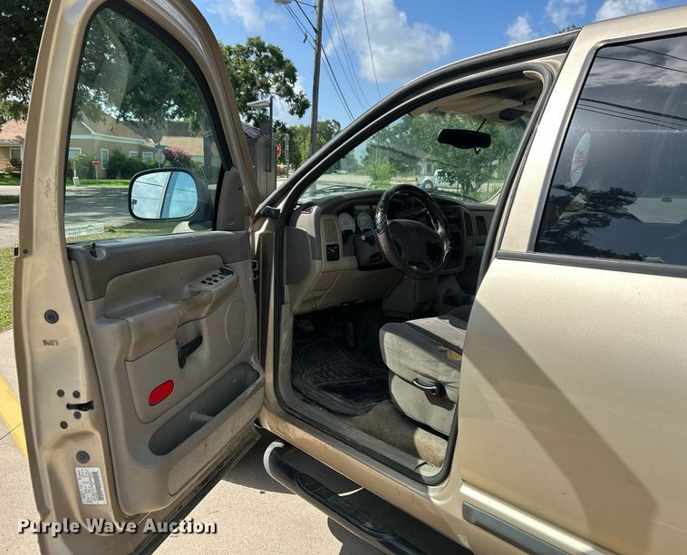 image for item EX9812 2002 Dodge Ram 1500 Quad Cab pickup truck