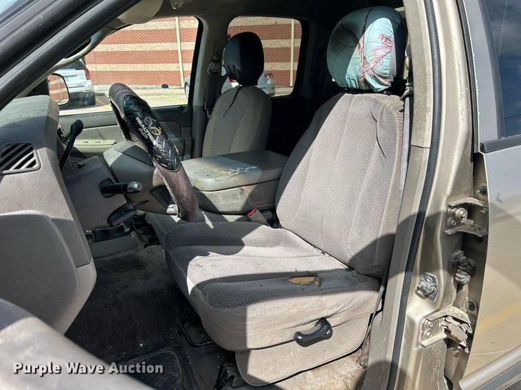 image for item EX9812 2002 Dodge Ram 1500 Quad Cab pickup truck