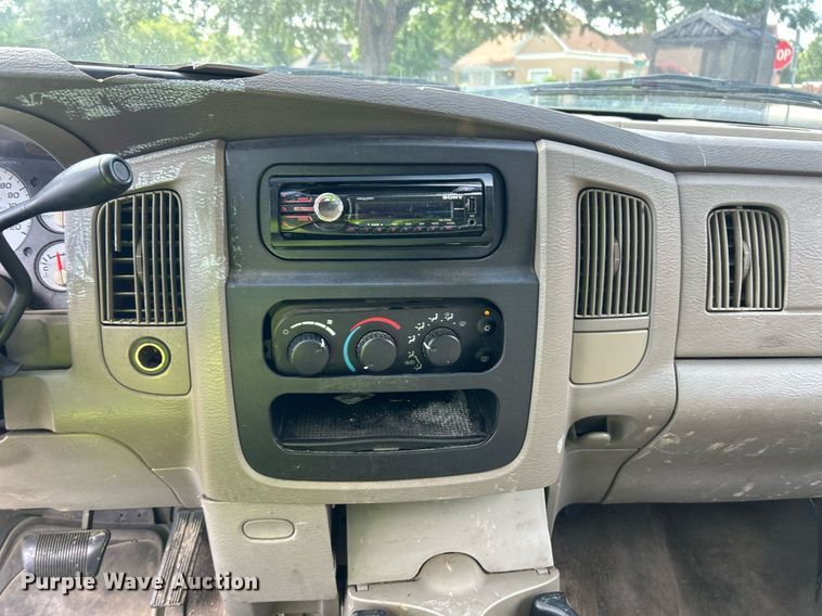 image for item EX9812 2002 Dodge Ram 1500 Quad Cab pickup truck