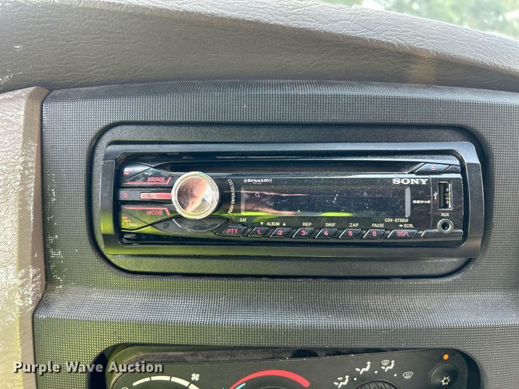 image for item EX9812 2002 Dodge Ram 1500 Quad Cab pickup truck