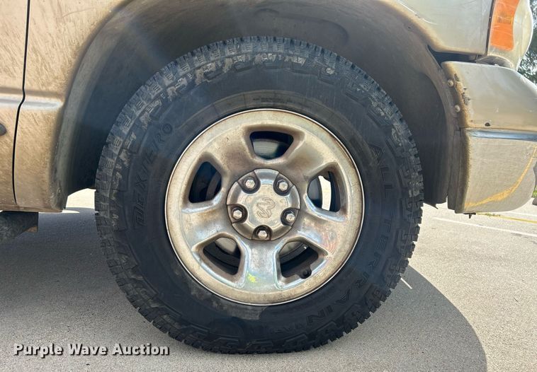 image for item EX9812 2002 Dodge Ram 1500 Quad Cab pickup truck