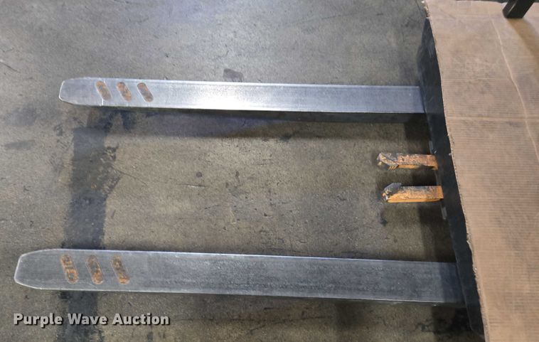 image for item FB9389 2015 Crown SP3520-30 order picker