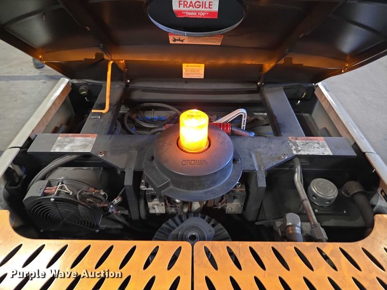 image for item FB9389 2015 Crown SP3520-30 order picker