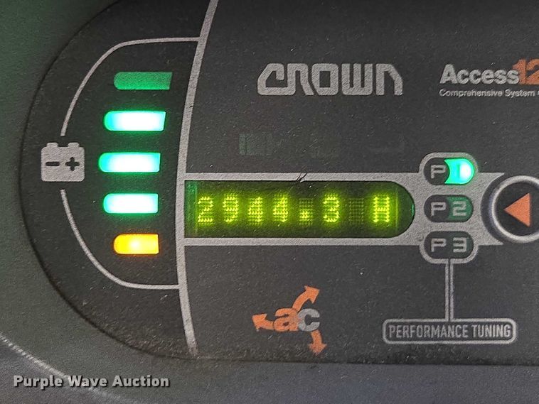 image for item FB9389 2015 Crown SP3520-30 order picker