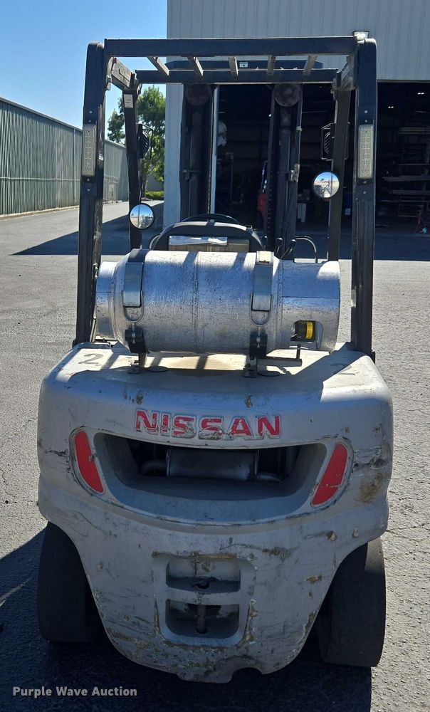 image for item FB9390 Nissan PF60 forklift
