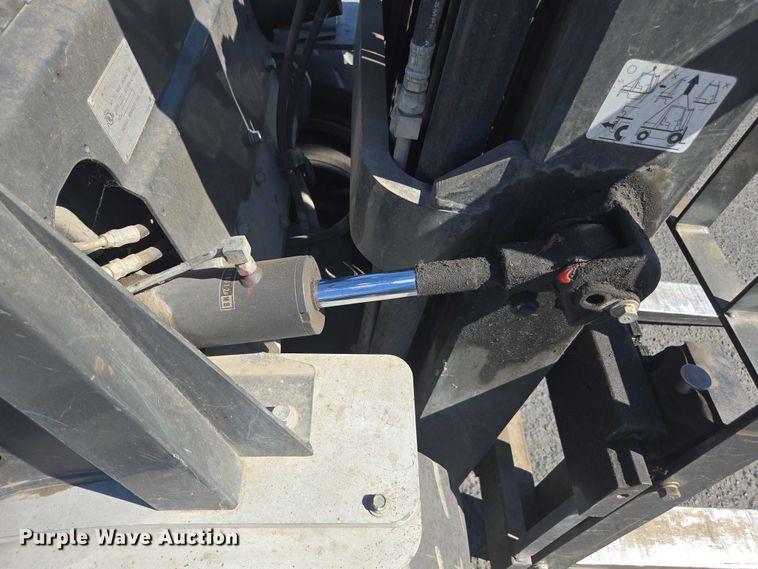 image for item FB9390 Nissan PF60 forklift