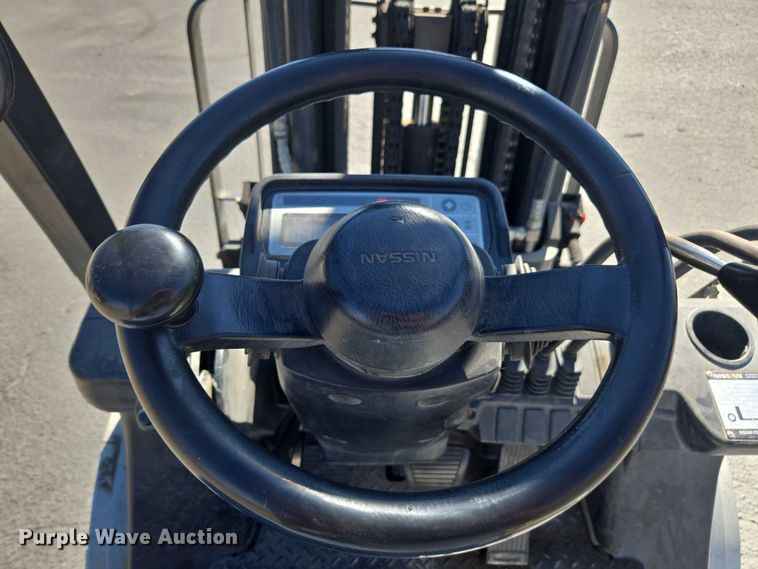 image for item FB9390 Nissan PF60 forklift