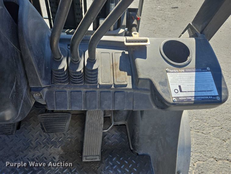 image for item FB9390 Nissan PF60 forklift