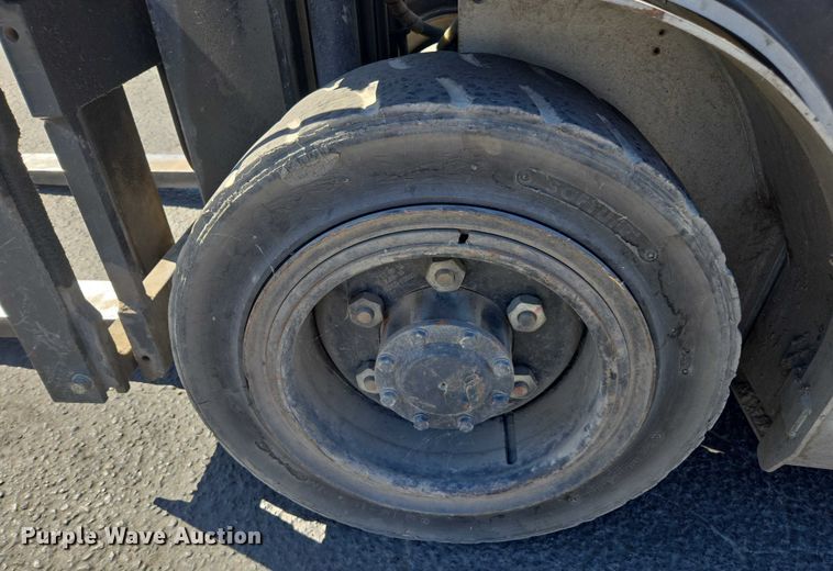 image for item FB9390 Nissan PF60 forklift