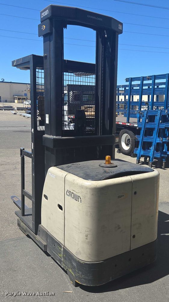 image for item FB9393 2015 Crown SP3520-30 order picker