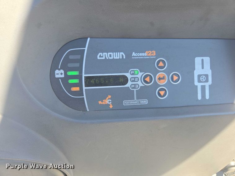 image for item FB9393 2015 Crown SP3520-30 order picker