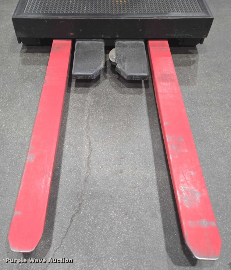 image for item FB9394 2015 Raymond 5400 order picker