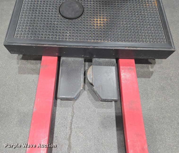 image for item FB9394 2015 Raymond 5400 order picker