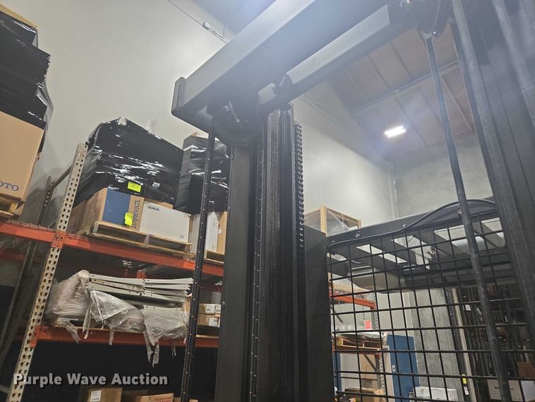 image for item FB9394 2015 Raymond 5400 order picker