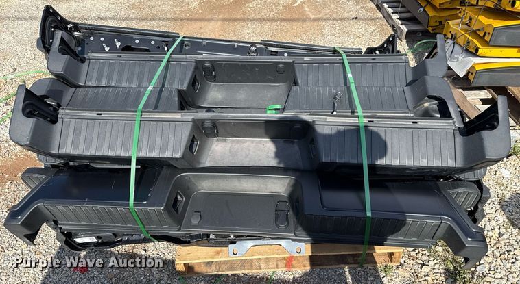 image for item HI9253 (11) Ford F250 bumpers