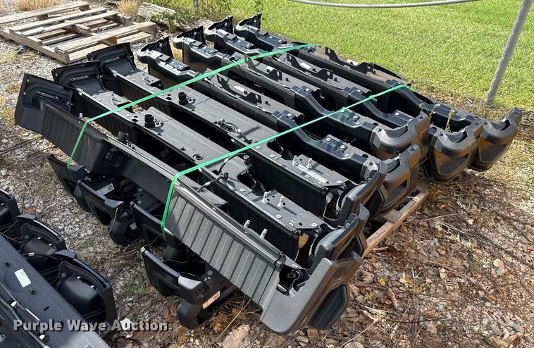 image for item HI9254 (11) Ford F250 bumpers