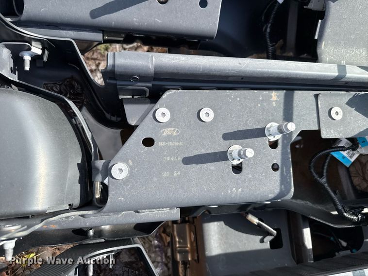 image for item HI9254 (11) Ford F250 bumpers