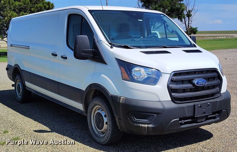 image for item IP9618 2020 Ford Transit 250 van
