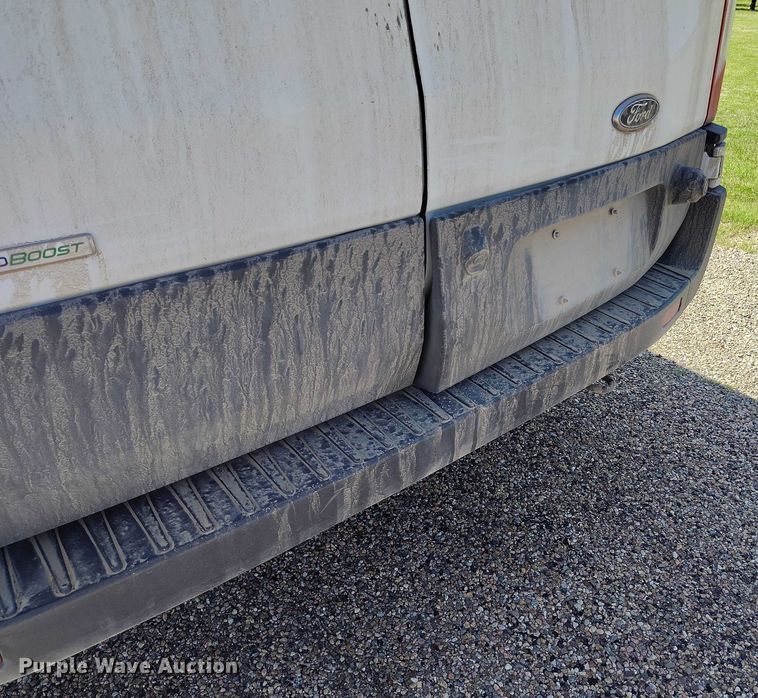 image for item IP9618 2020 Ford Transit 250 van