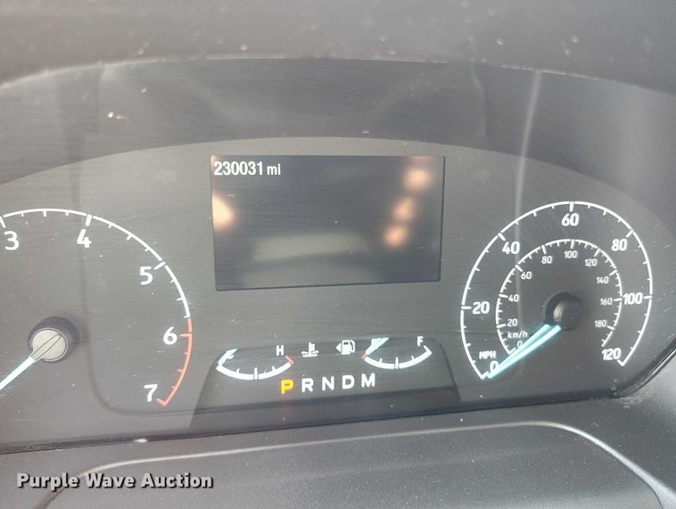 image for item IP9618 2020 Ford Transit 250 van