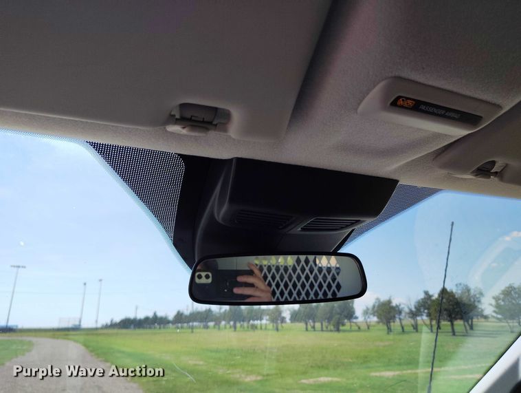 image for item IP9618 2020 Ford Transit 250 van