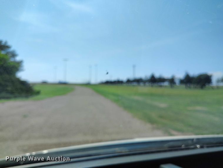 image for item IP9618 2020 Ford Transit 250 van