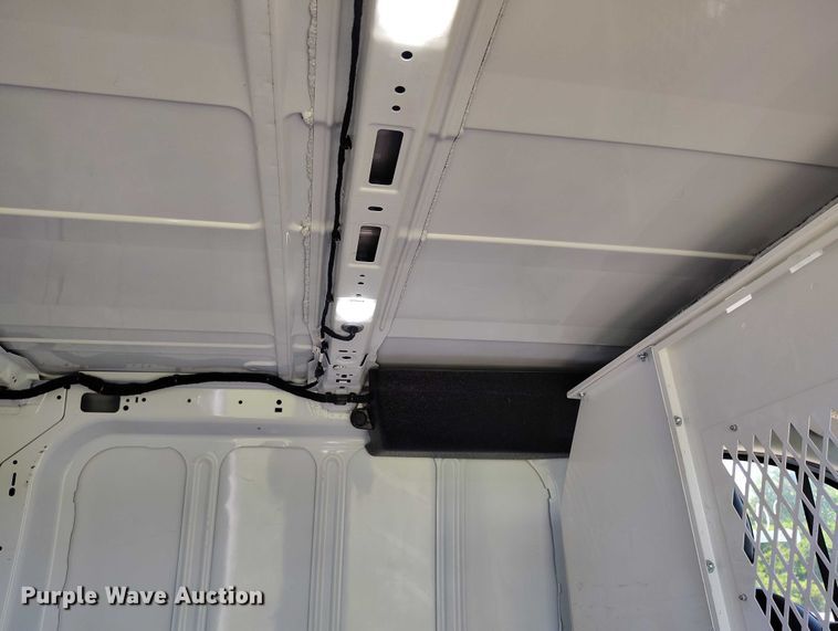 image for item IP9618 2020 Ford Transit 250 van