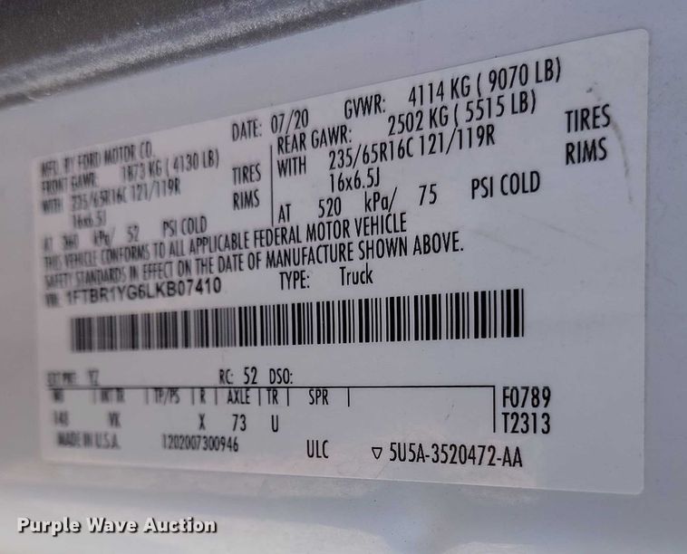 image for item IP9618 2020 Ford Transit 250 van