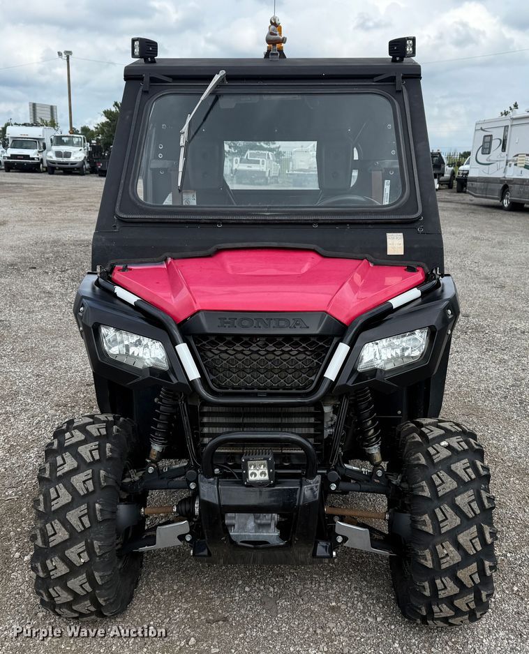 image for item KH9619 2017 Honda Pioneer utility vehicle